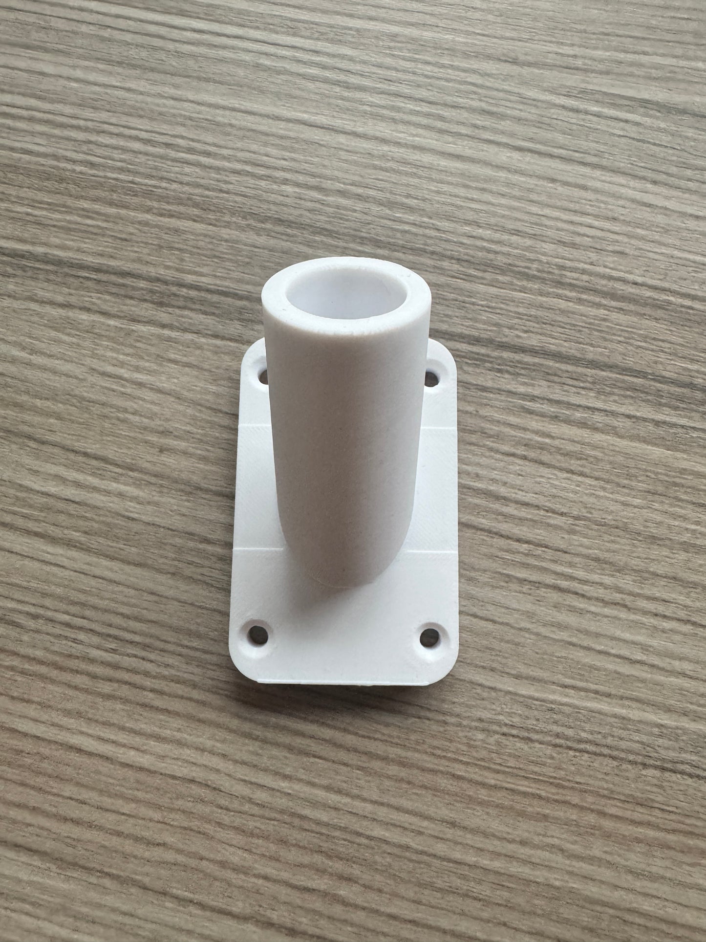 Veggfeste til flaggstang