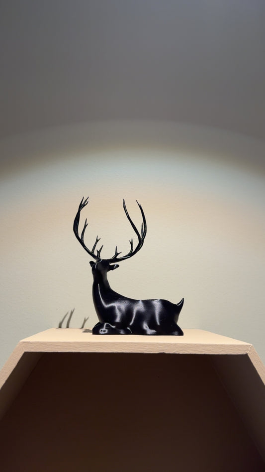 Dekorativ Hjort – Elegant Interiørfigur