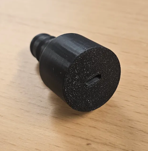 Hageslange til USB-overgang – Verdens minst nyttige adapter