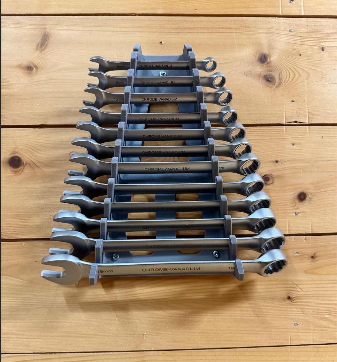 Verktøyholder til fastnøkler – få orden i verkstedet